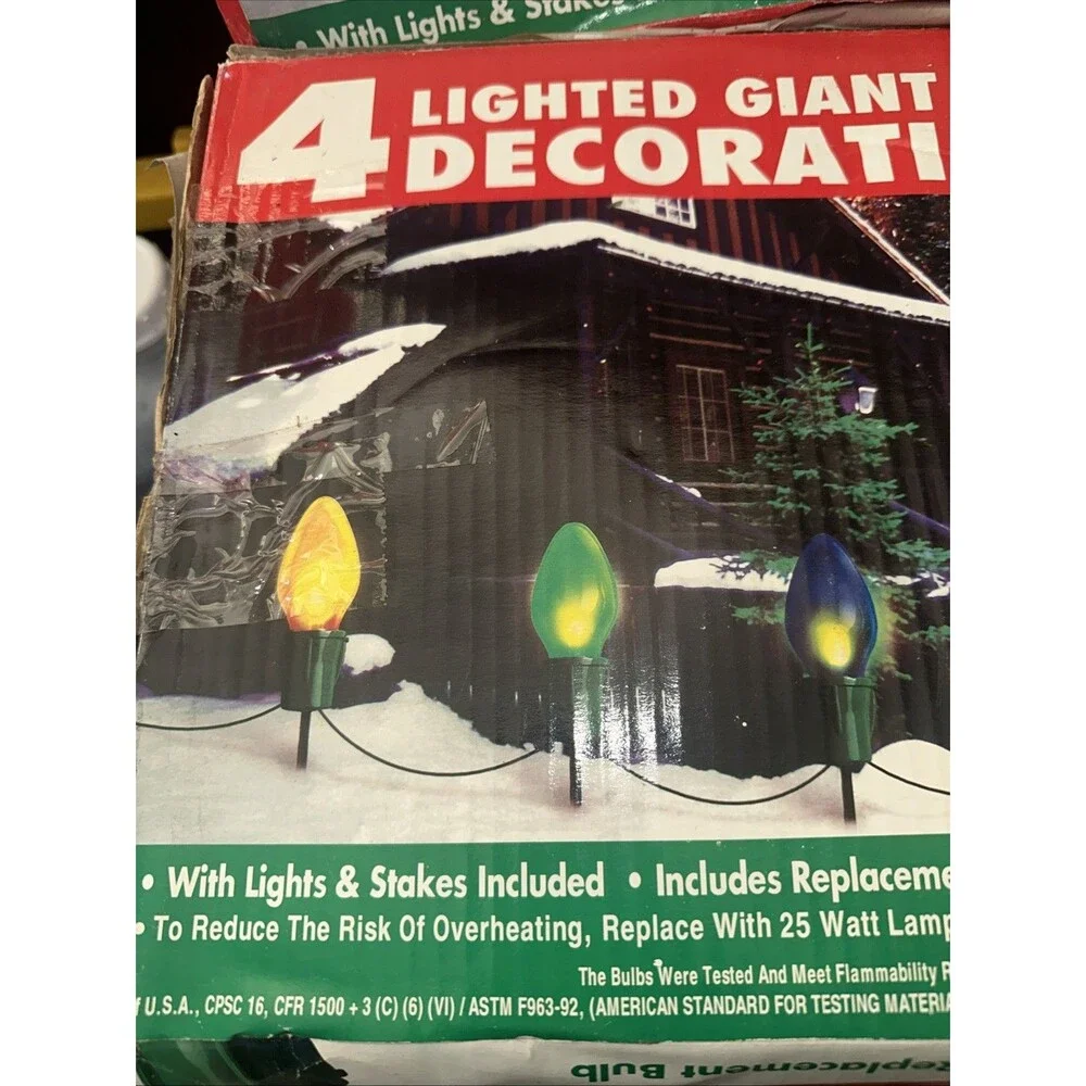 2 Sets 4 Lighted GIANT BULB Xmas Decorations Pathway Strand C7 Light Set Stakes